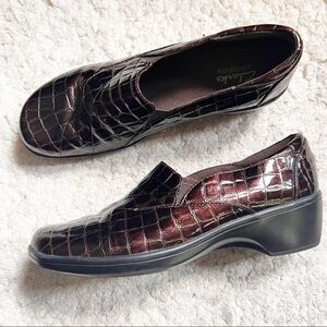 Clarks Bendables Womens Brown Bayou Crocodile On Comfort Slip On Wedges Size 9M